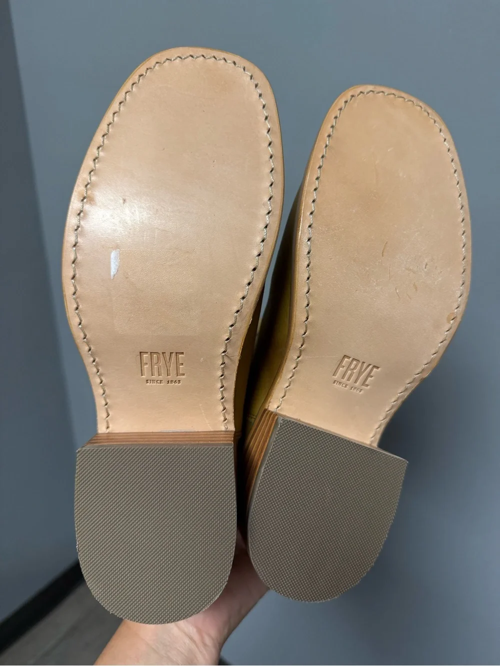 Frye Campus 14L Boots Banana